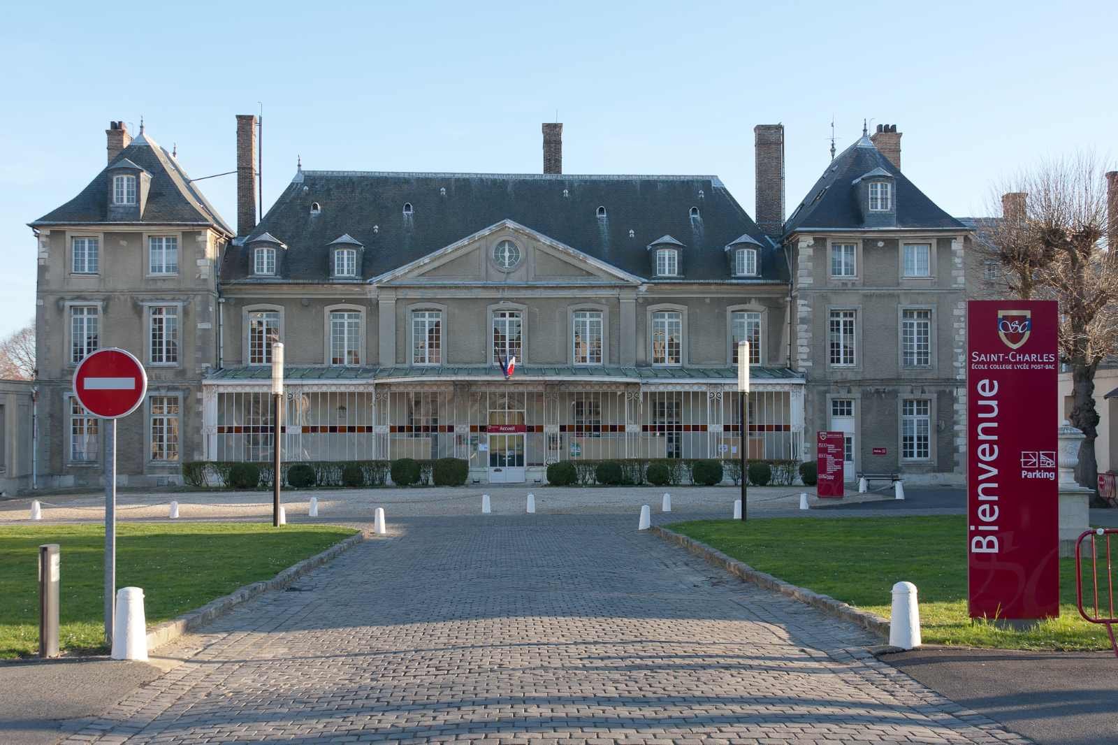 Groupe scolaire prive Saint-Charles a Athis-Mons